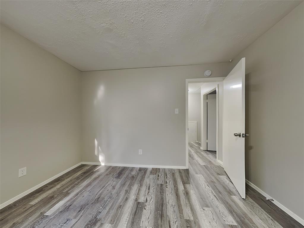 2011 Lexington Woods Dr, SPRING, TX 77373