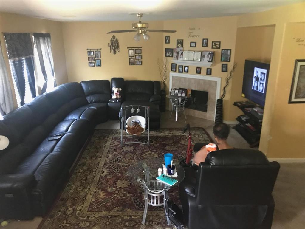 302 Remington Heights Dr, HOUSTON, TX 77073