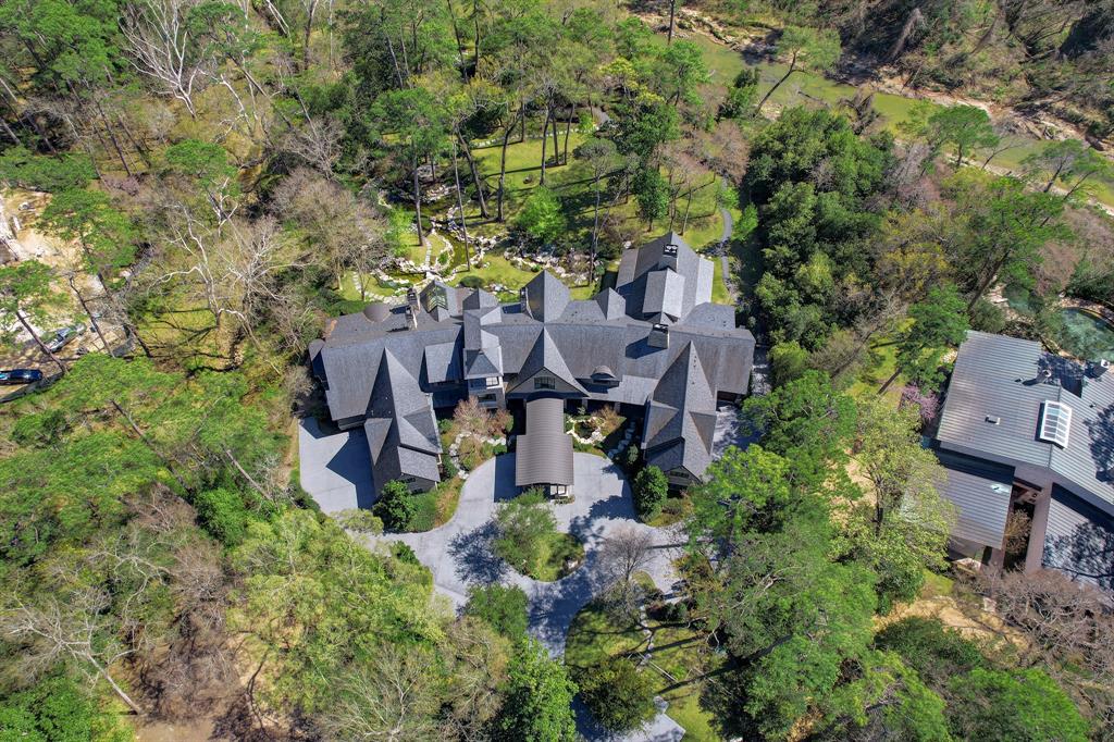 2 Longbow Ln, HOUSTON, TX 77024