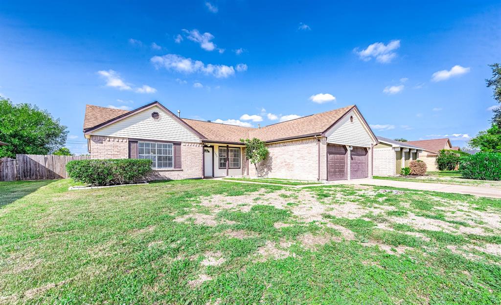 1246 Beechbend Dr, MISSOURI CITY, TX 77489