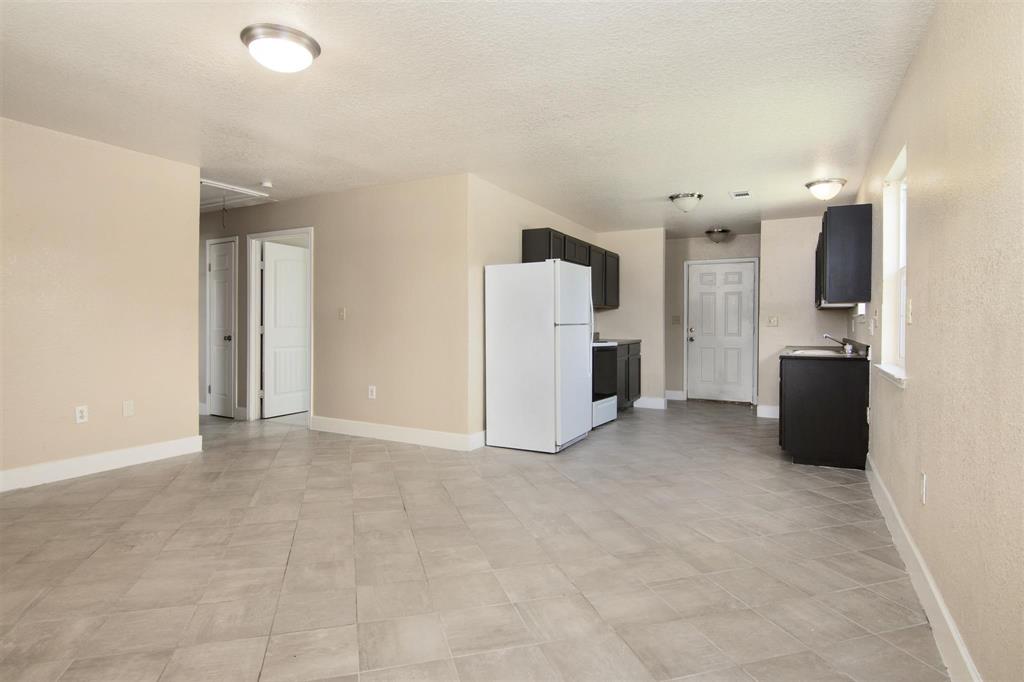 3000 Ohio Ave, Dickinson, TX 77539