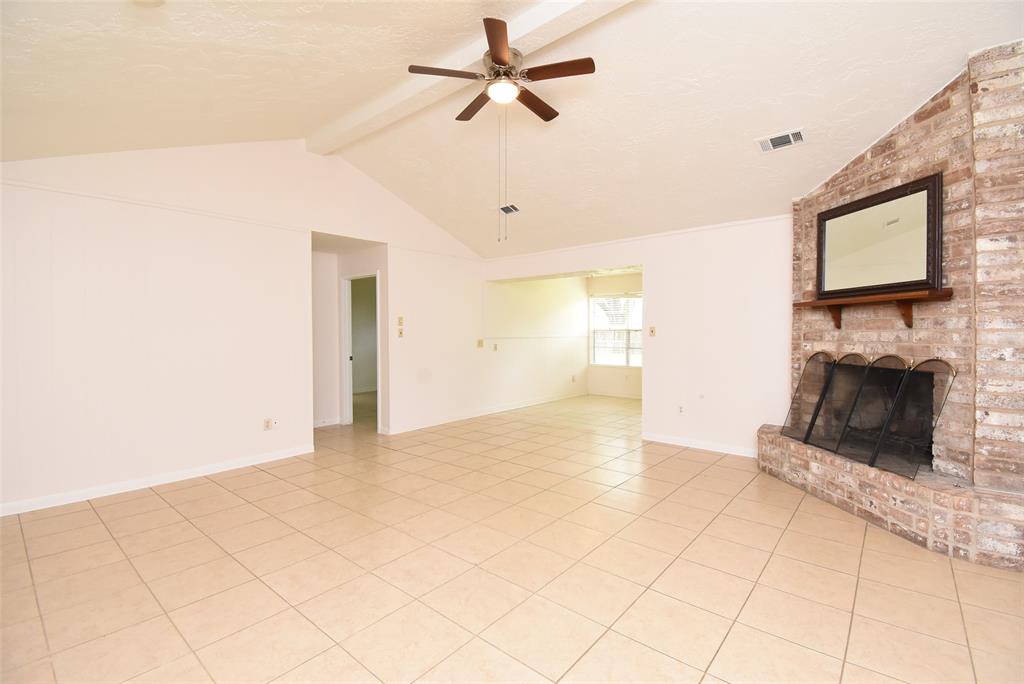 12006 Scottsdale Dr, MEADOWS PLACE, TX 77477