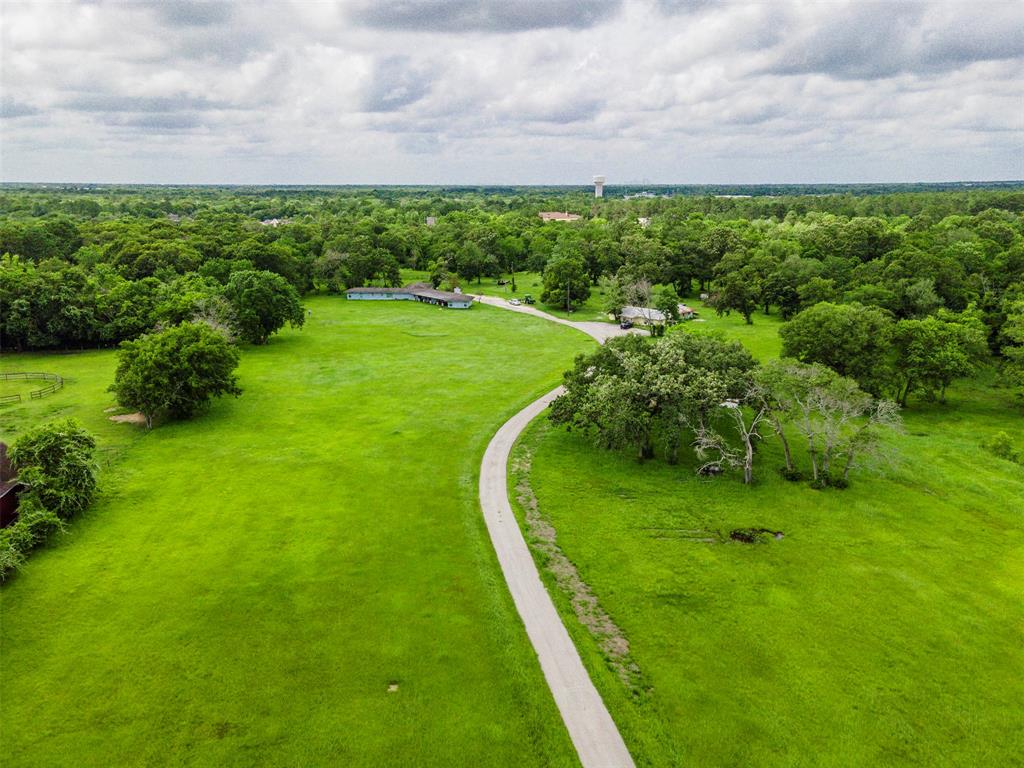 1406 W Parkwood Ave, FRIENDSWOOD, TX 77546