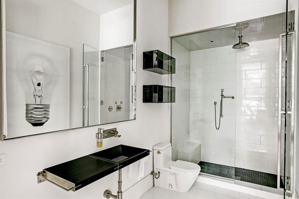 9030 Sandringham Dr, HOUSTON, TX 77024