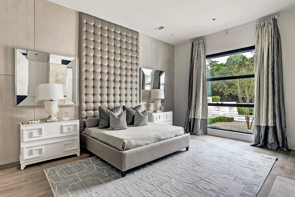 9030 Sandringham Dr, HOUSTON, TX 77024