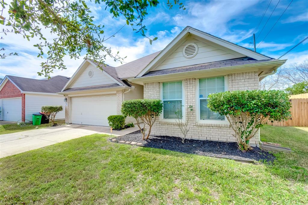 3902 Teal Run Meadows Dr, FRESNO, TX 77545