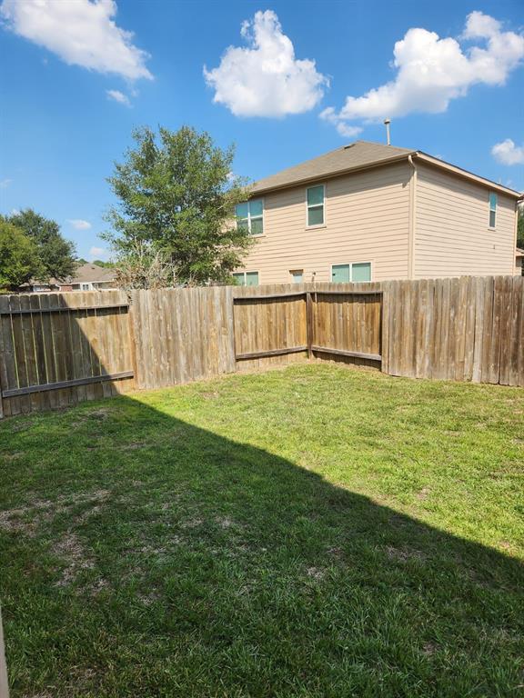 323 Pine Mist Ln, CONROE, TX 77304