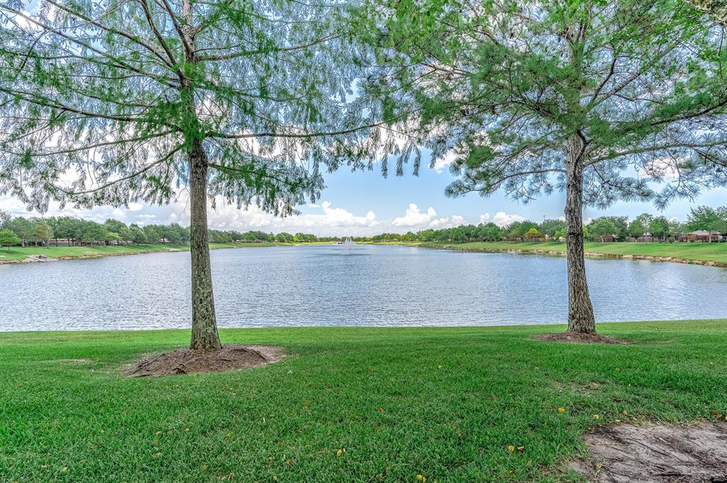 5219 Caraway Lake Dr, TX 77521