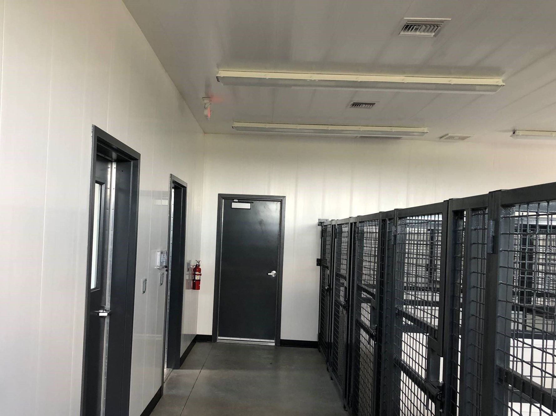 Dog Kennel Practical Wall Covering With PVC Panels