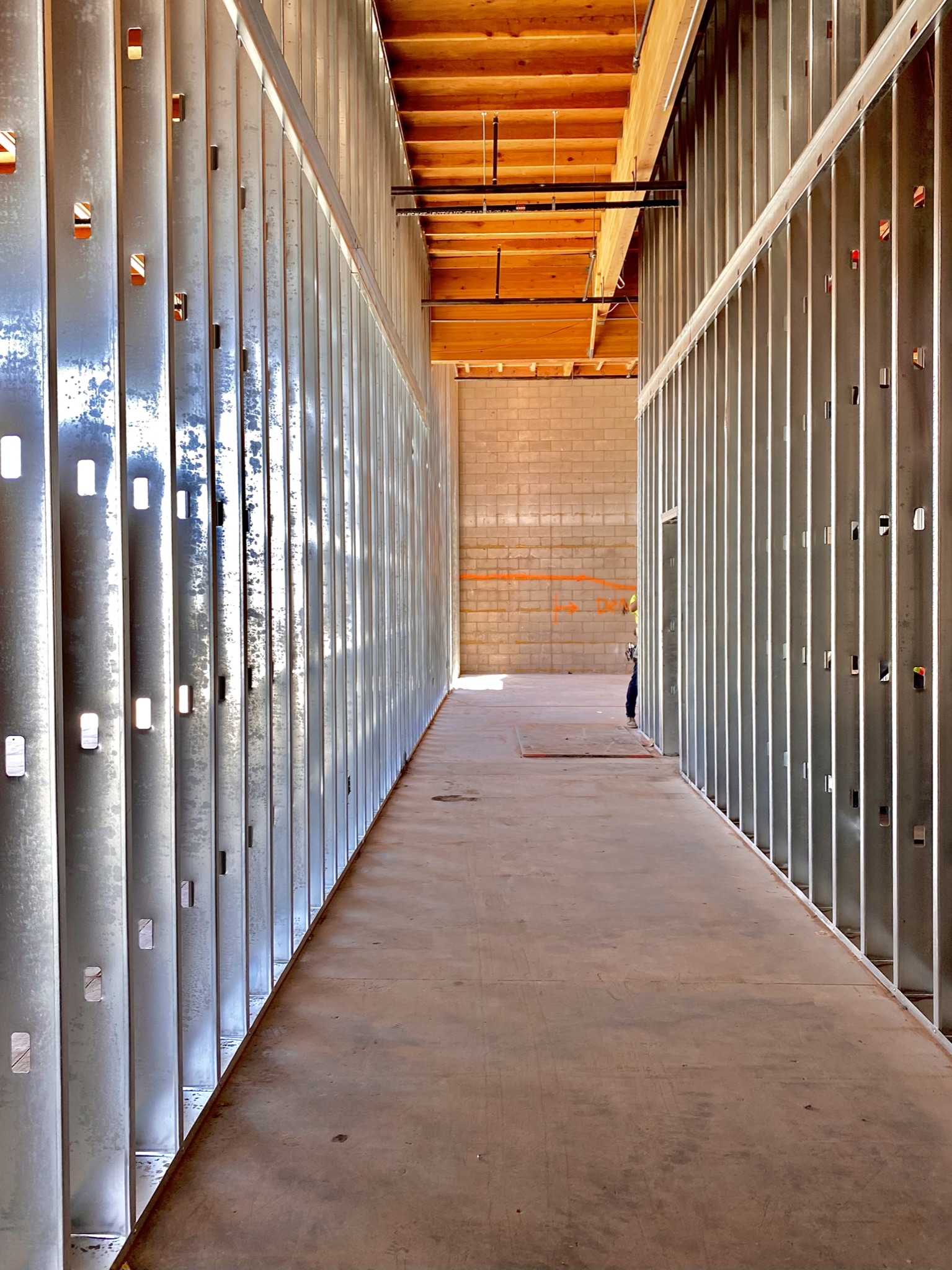 Warehouse DFX4 Victorville Framing PSI Pacific Systems Interiors