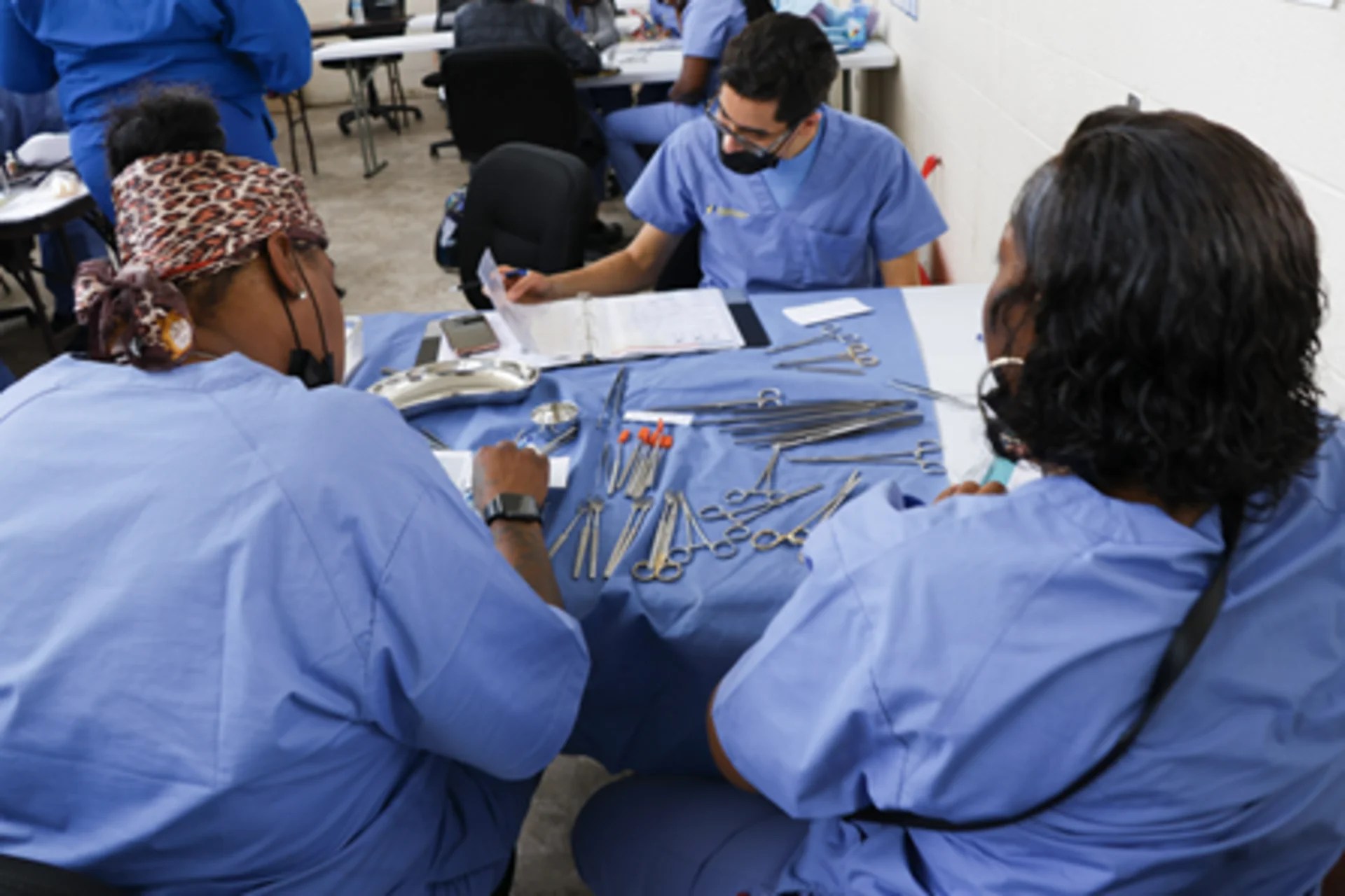 Basic vs. Experienced Sterile Technicians Comparing Salaries