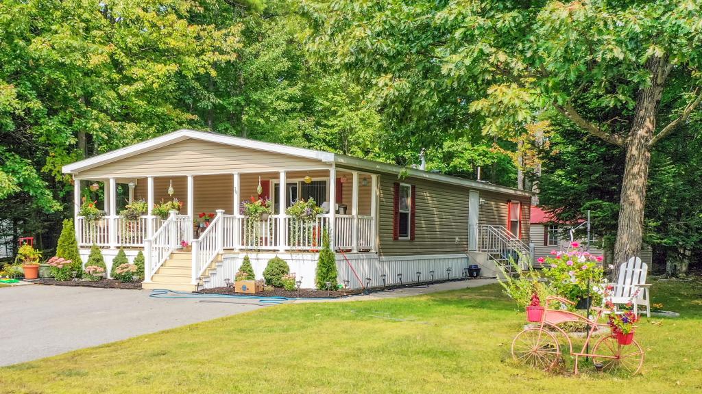 Mobile Home Park in Standish, ME Pine Tree Estates