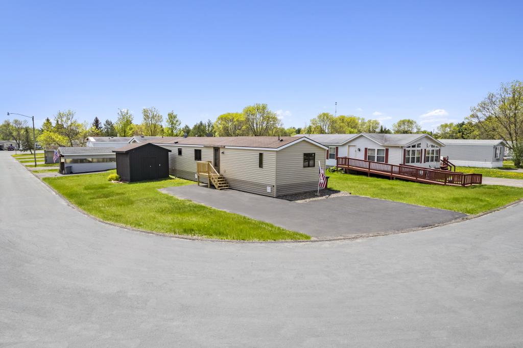 Beautiful Manufactured Homes in Balsam Lake, WI Balsam Lake