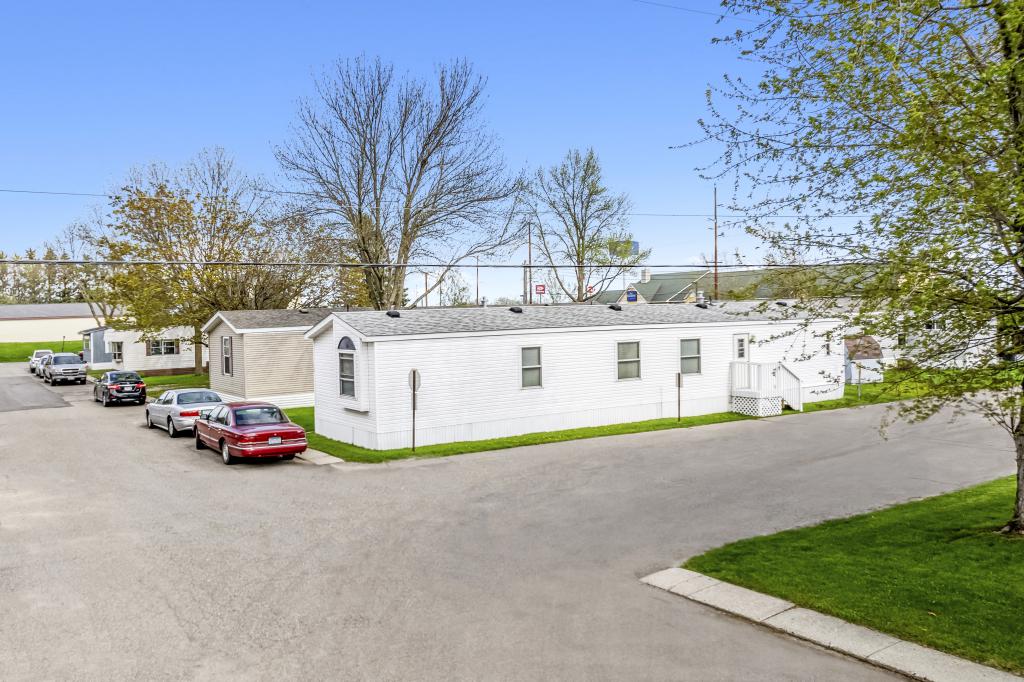 AllAge Manufactured Home Community in Albany, MN Shamrock
