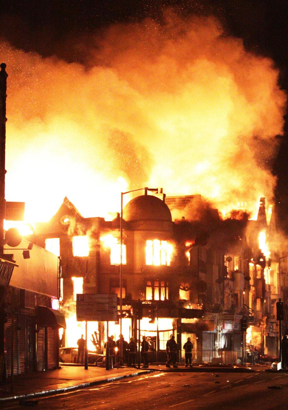 London Riots Photos August 2011 Public Intelligence