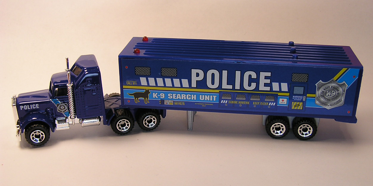 Matchbox_MB35236 Real Talkin' Police K9 Search Unit