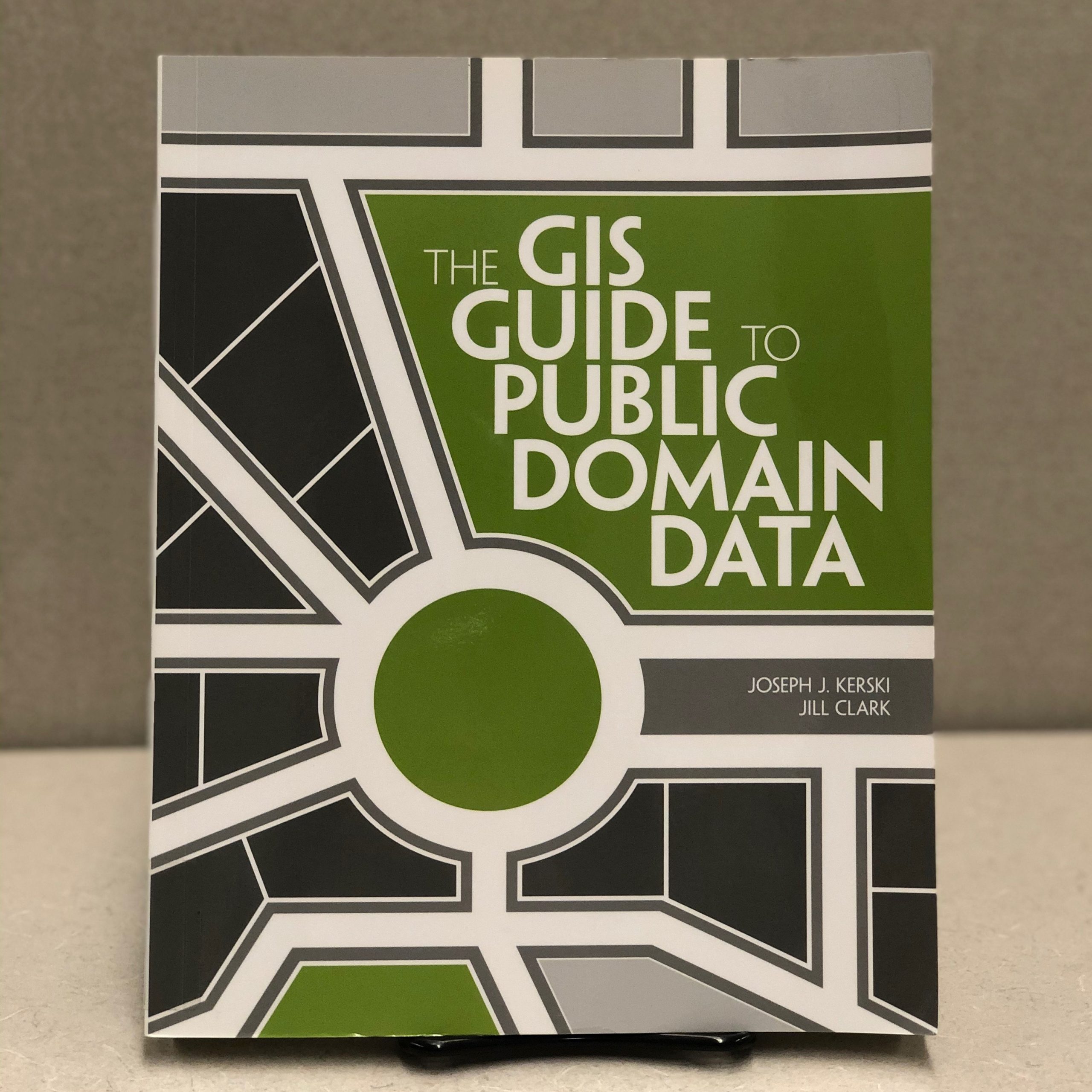 Lightning Review The GIS Guide to Public Domain Data Commons Knowledge University of