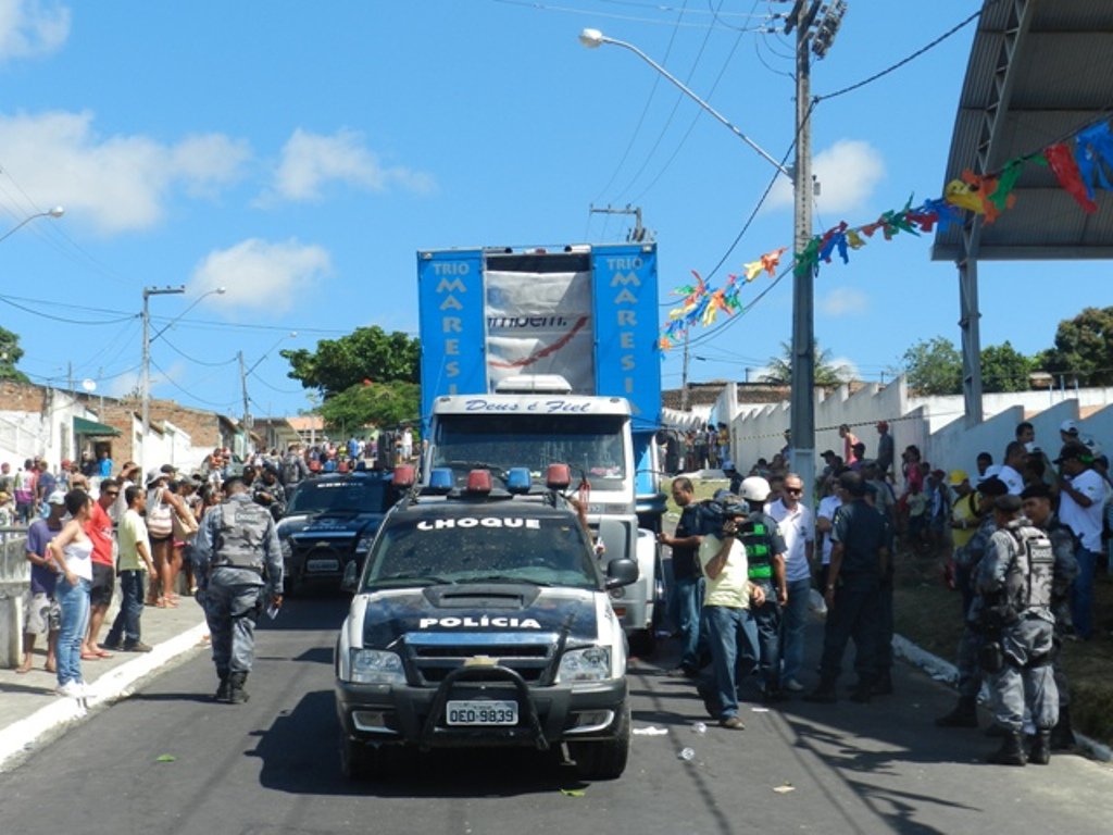 Trio elétrico desgovernado mata criança em Sergipe Brasil 247