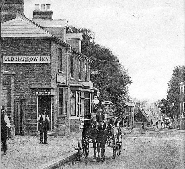 Harrow, Amwell Street, Hoddesdon, Hertfordshire