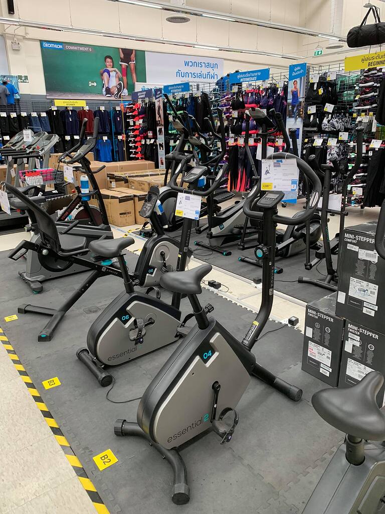 Treadmills Vs Exercise Bikes which is better? Sports puchong.co Treadmills Vs Exercise Bikes which is better? Sports puchong.co