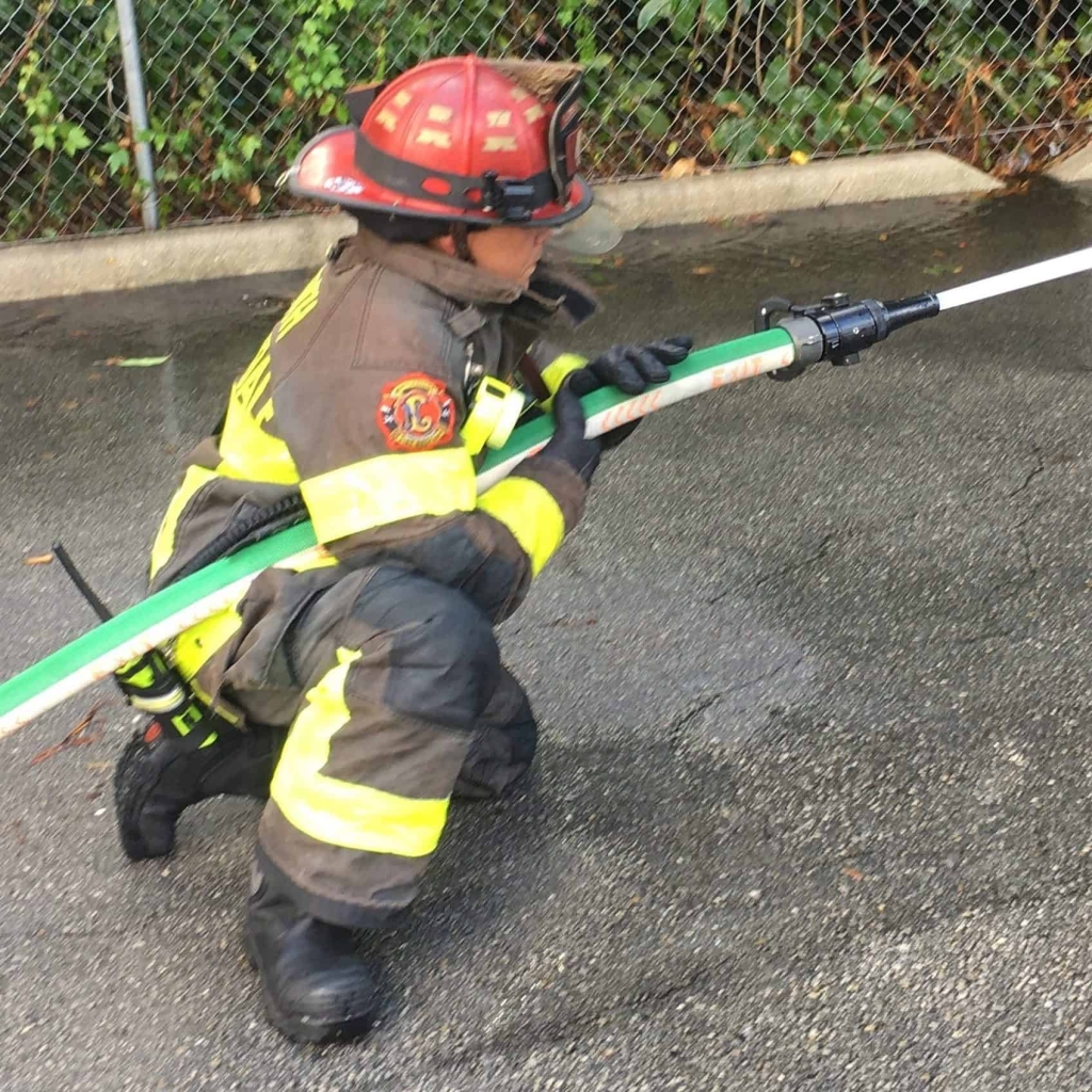 Fire Hose Handling Tips for Nozzle Operators and Backup Firefighters Puck