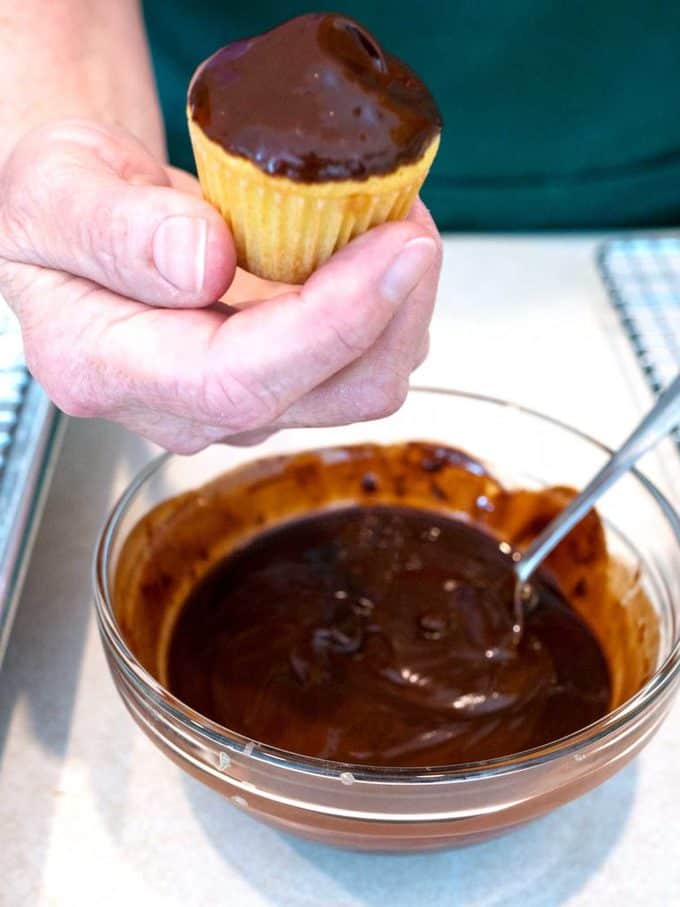 Chocolate Glazed Nutella MiniCupcakes Pudge Factor