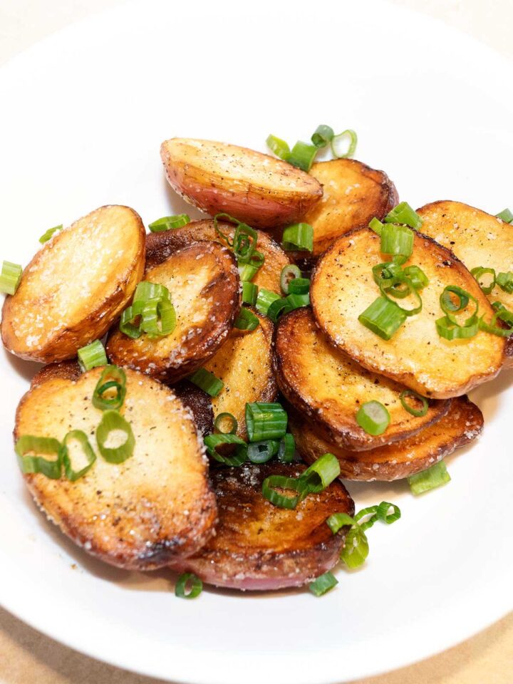Easy Stove Top Roasted Potatoes (Crispy and Delicious) Pudge Factor