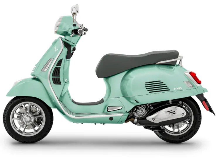 Renting VESPA GTS 300 Pug Renting