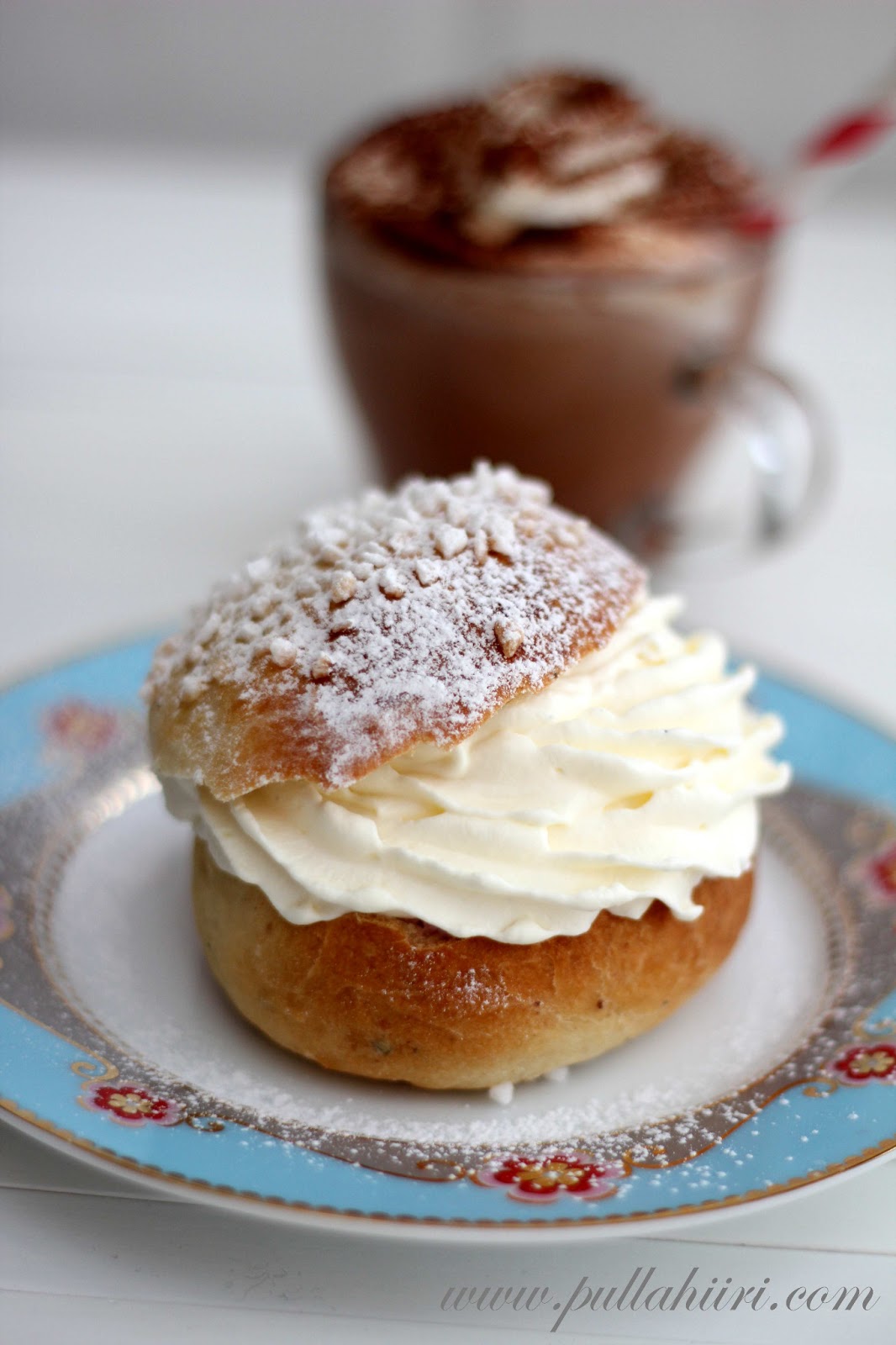 Ruotsin Semla Eli Perinteisesti Laskiaispulla - Pullahiiren Leivontanurkka