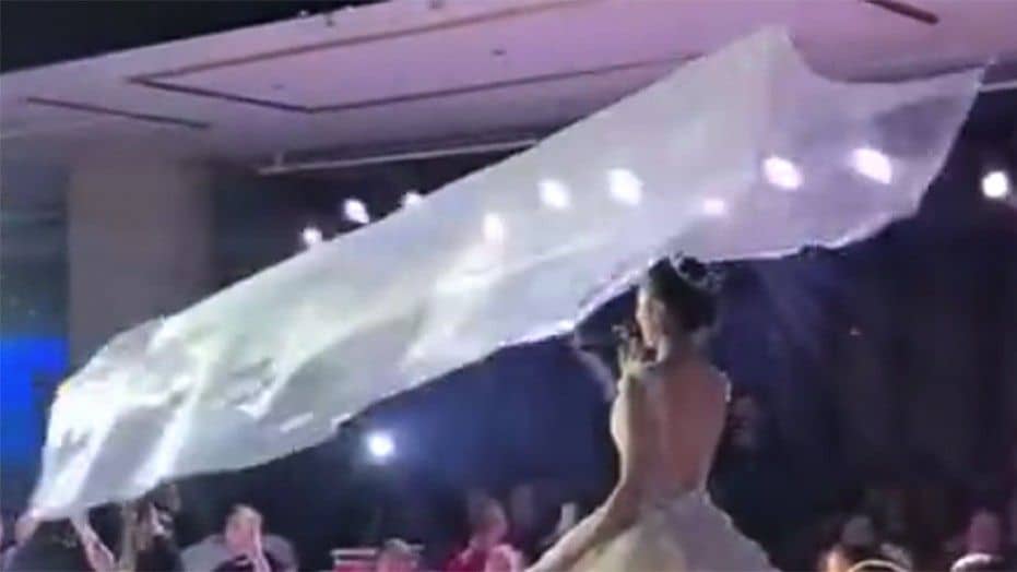 China's Most Popular Wedding Trend? Flying Bridal Veils