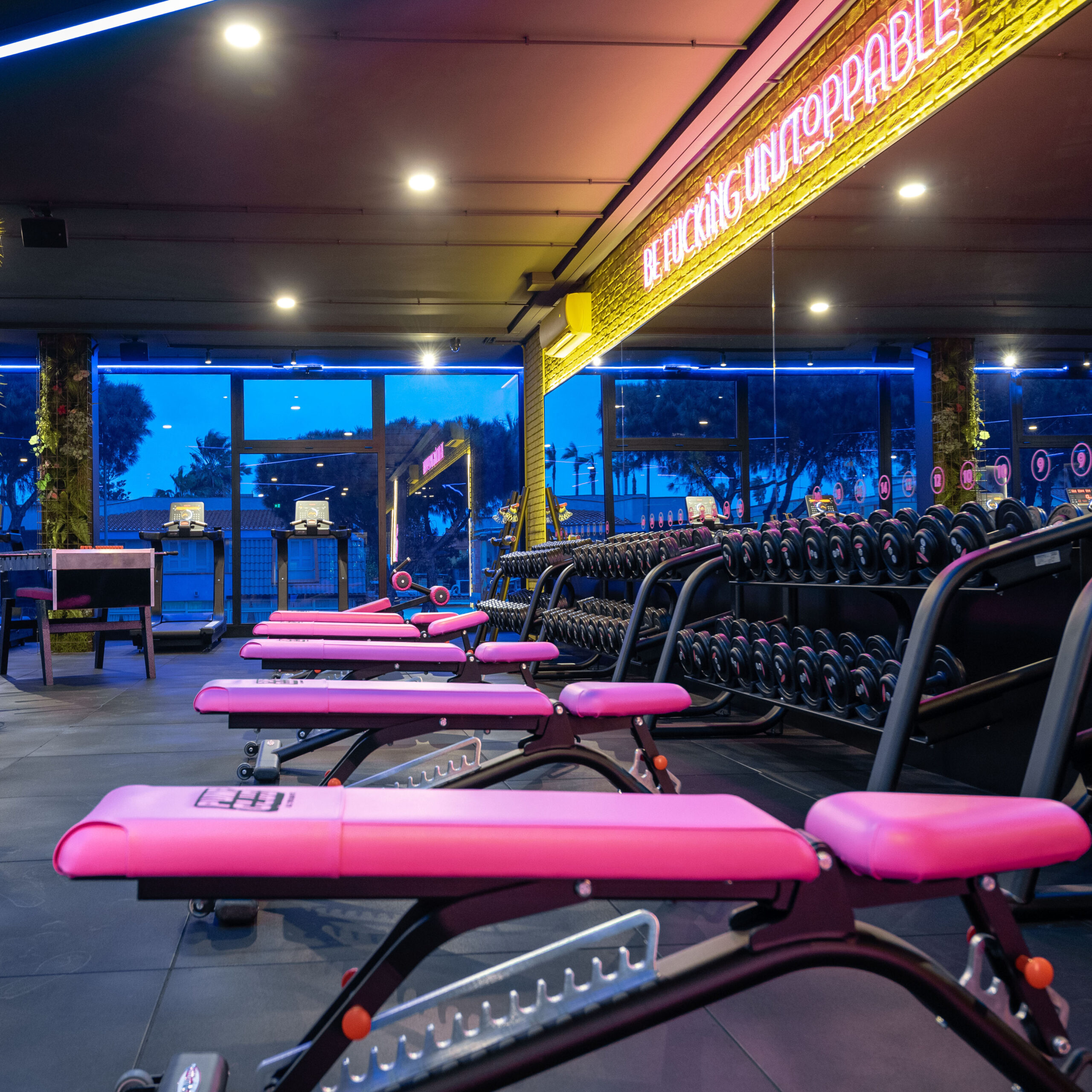 Pump Club ALL YOU CAN FIT.