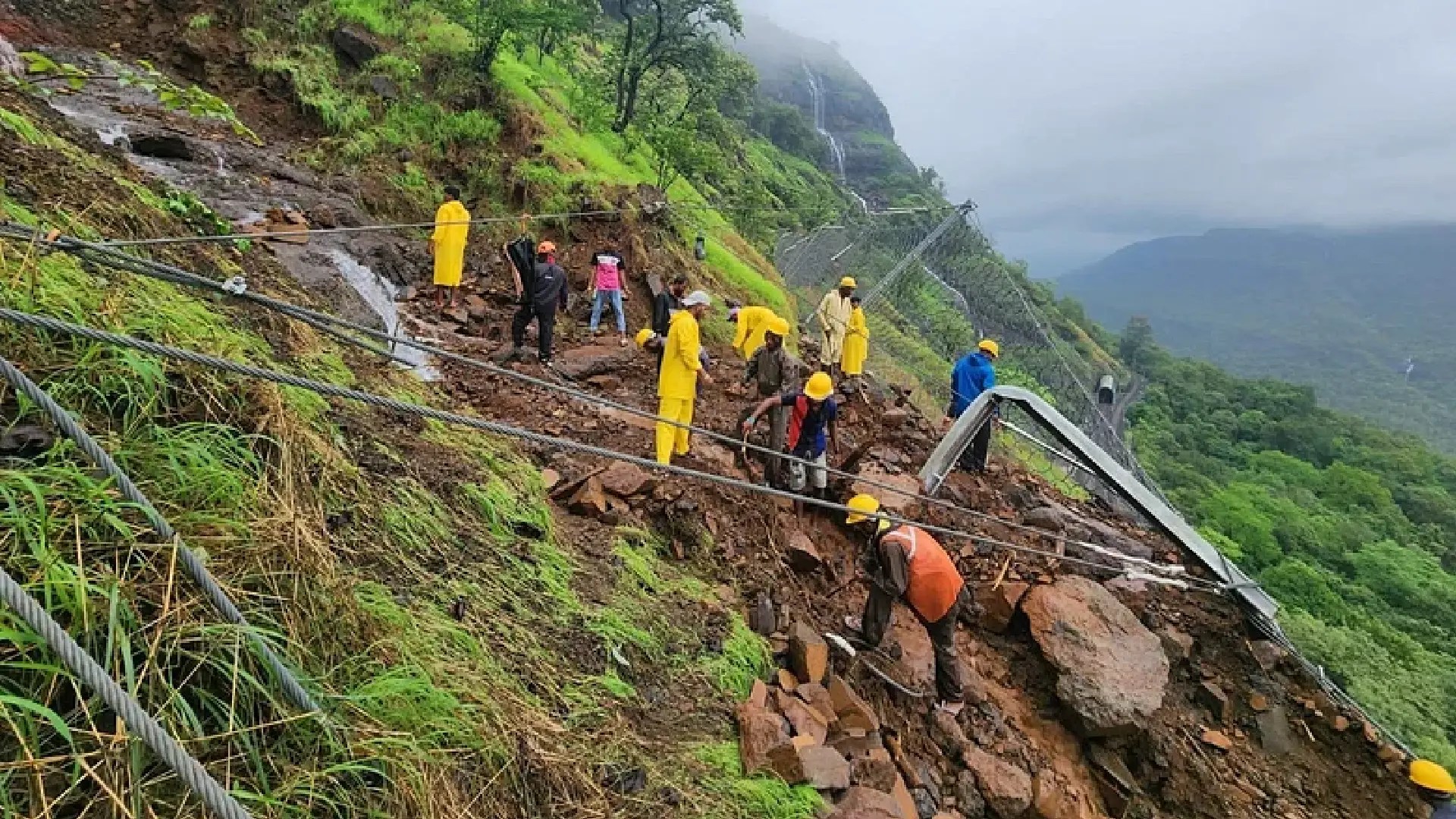Pune Timely Construction of Rockfall Barrier Walls by Central Railway