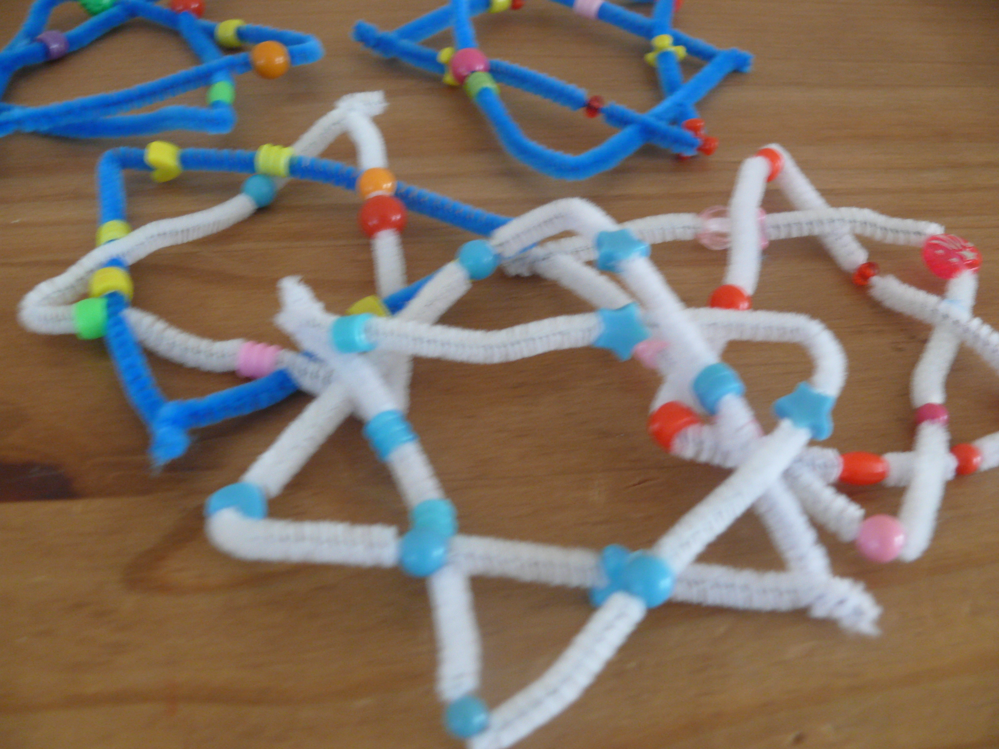 Beaded PipeCleaner Star of David Craft