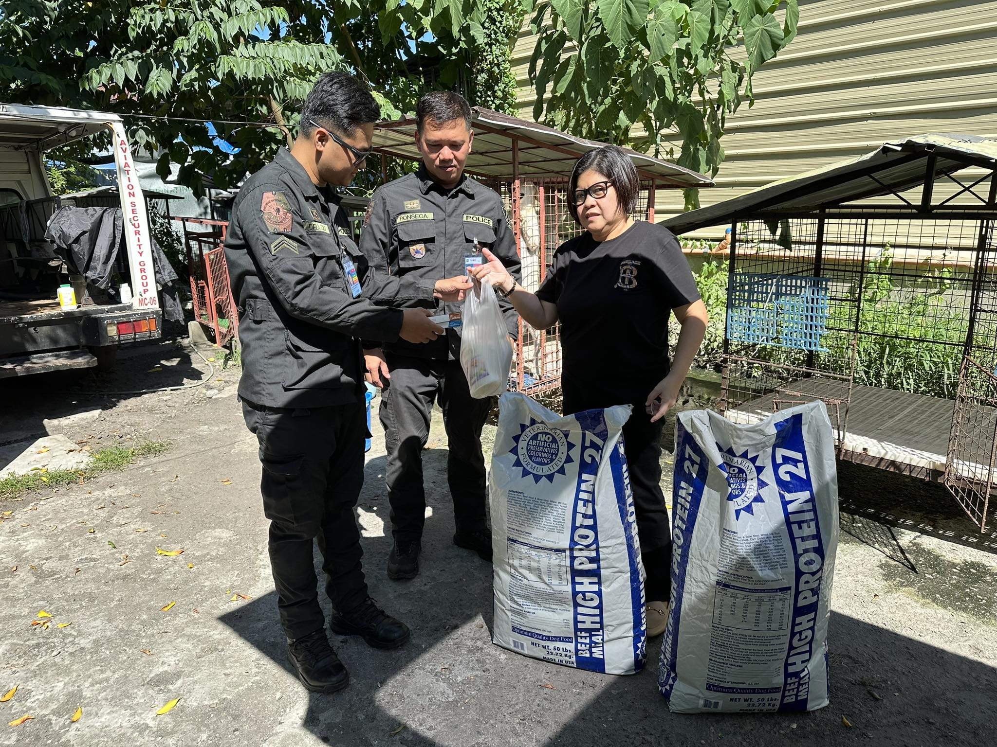 Angeles City execs donate dog food, meds to PNP Aviation Security Group K9 unit Punto
