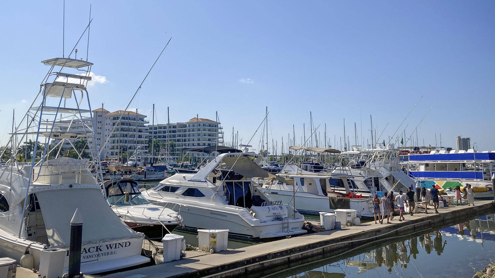¿Ningún plan? Pasear en yate puede ser uno muy bueno Punto MX