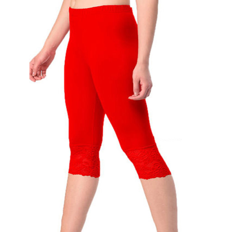 Women Stretchable Three Quarter Length Bottom Lace Design Legging