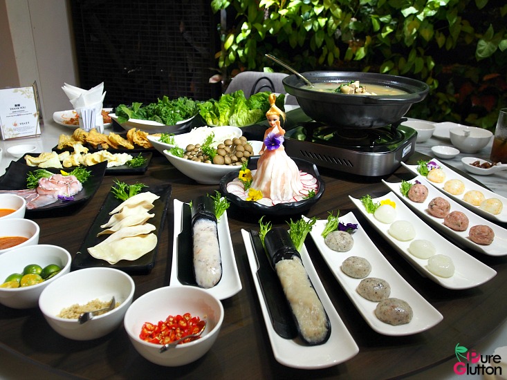 SECRET GARDEN REVEALS ITS SUPERB STEAMBOAT SETS PureGlutton