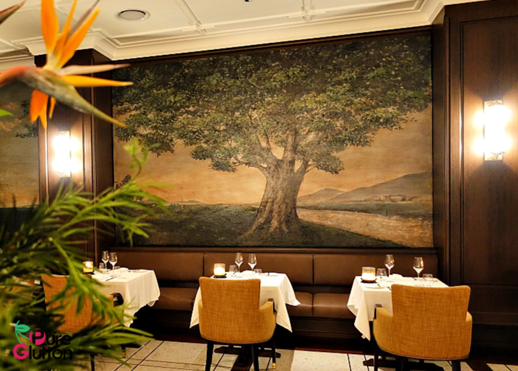 FARQUHAR'S BAR & JAVA TREE The E&O Hotel, Penang