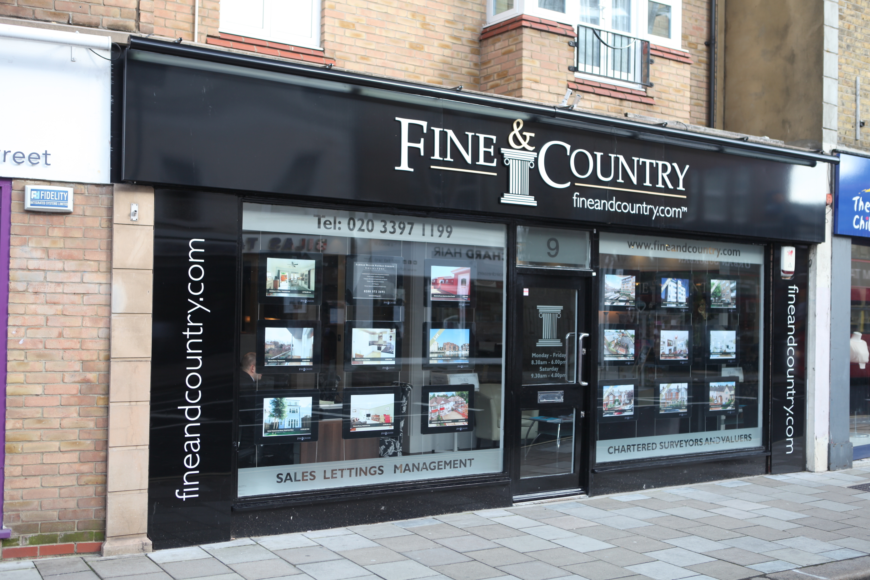 Fine & Country Pure Image Display, Exhibition Panels and Digital
