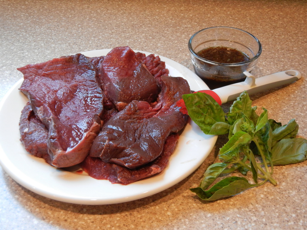 Lemon Basil Round Steaks Purely Primal