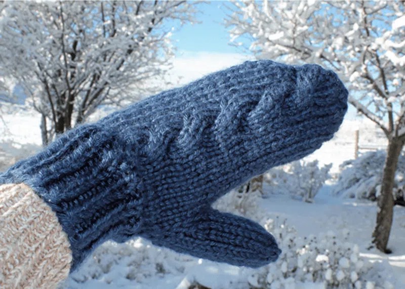 Subtle Cable Knit Mittens Knitting Pattern PurlsAndPixels