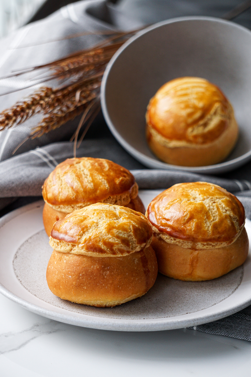 Fluffy Pineapple Buns (Bolo Bao) Recipe PURPLECHIVES