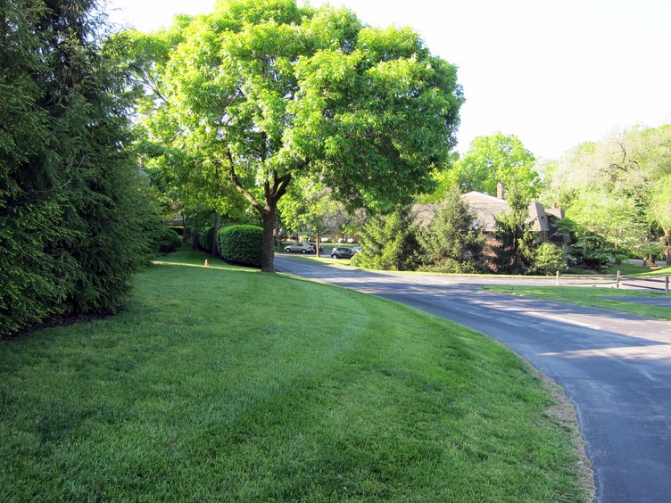 condominium, Putnam Village Condominium Association Take a Photo Tour