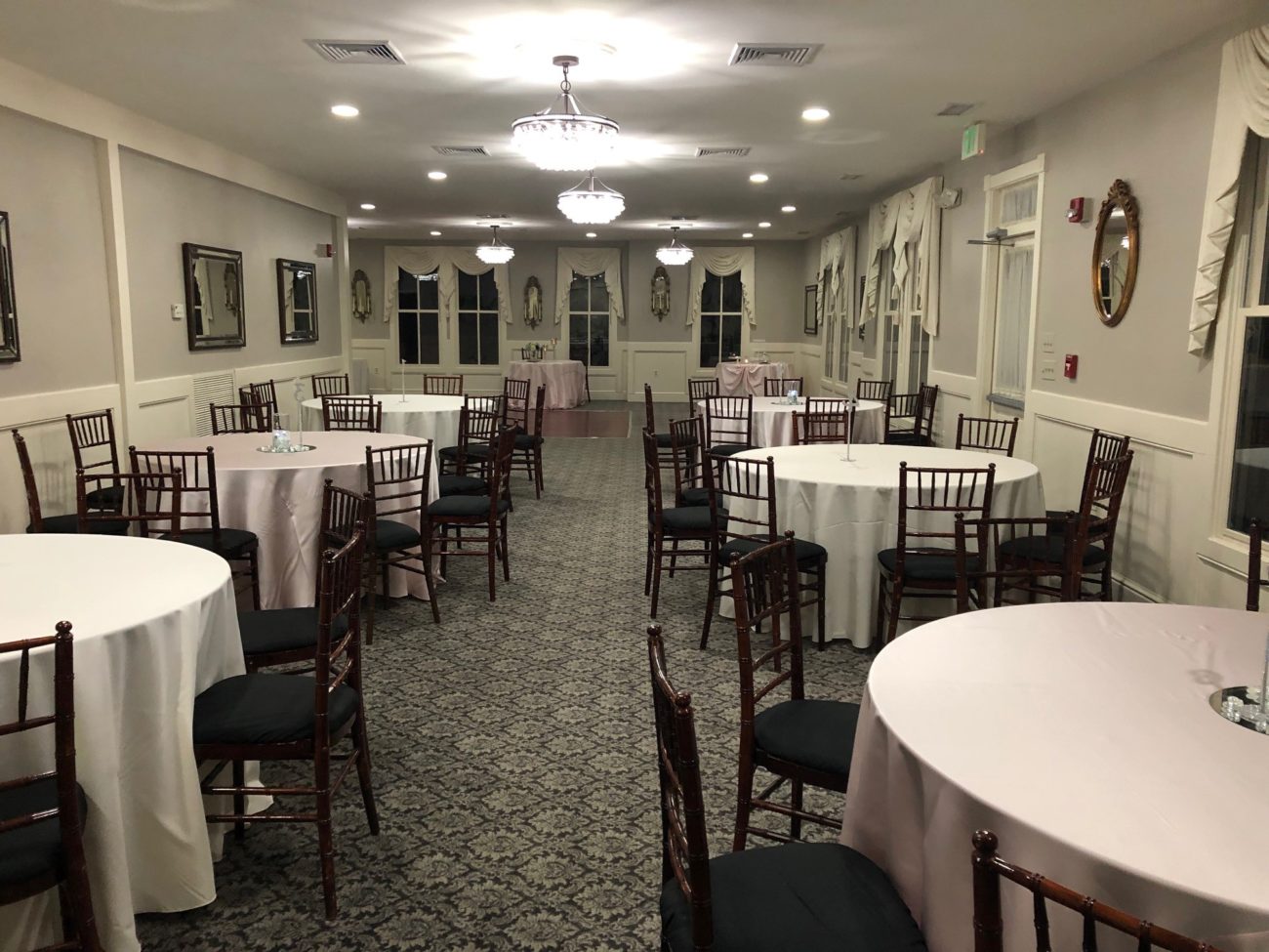 Historic Savage Mill Manor Putting on the Ritz