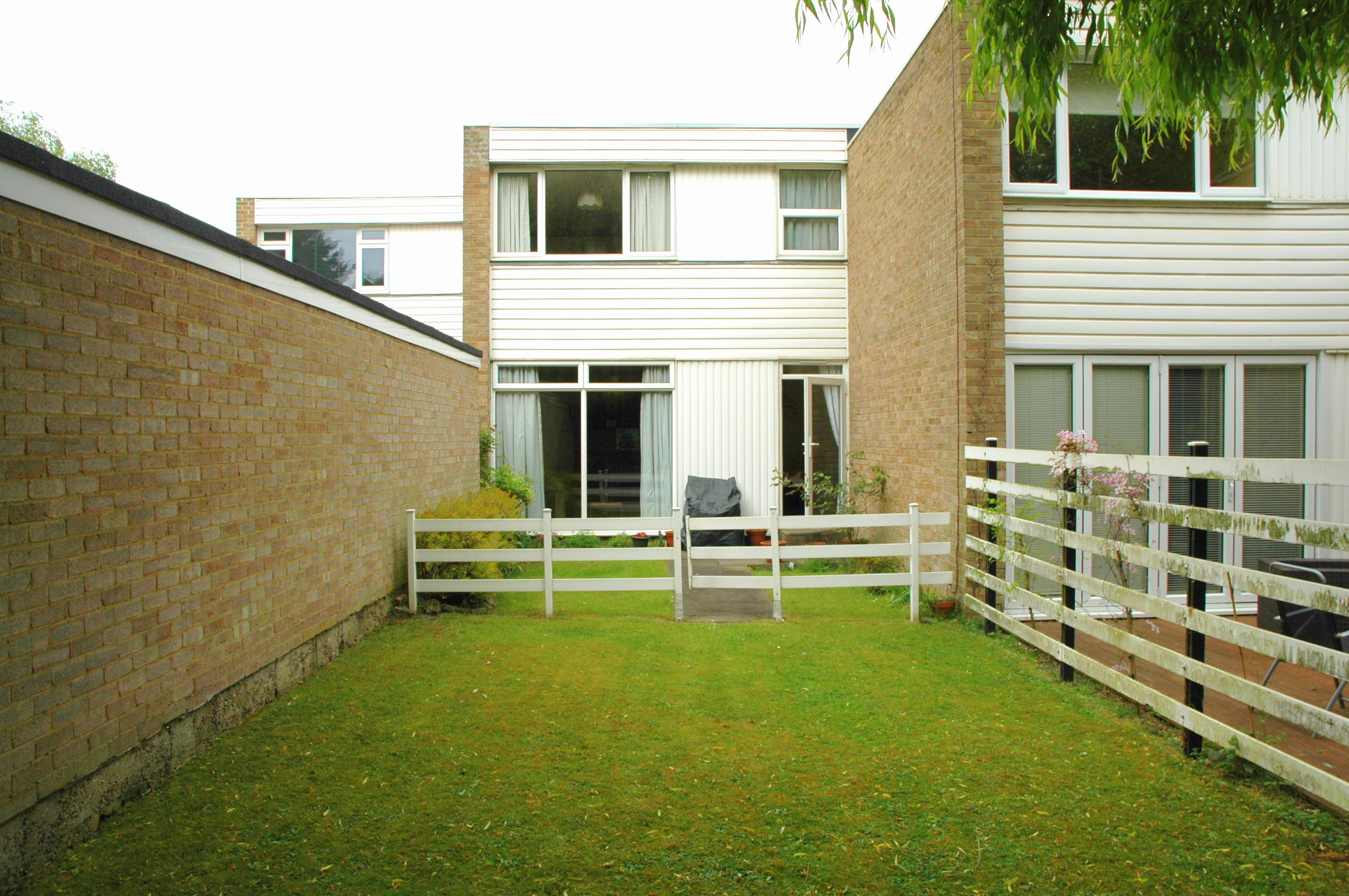 Merridene, Grange Park N21 1RD Putts Estate Agents