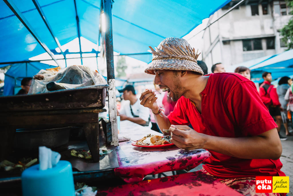 Kalori Nasi Babi Guling / Babi guling (di bali disebut be guling