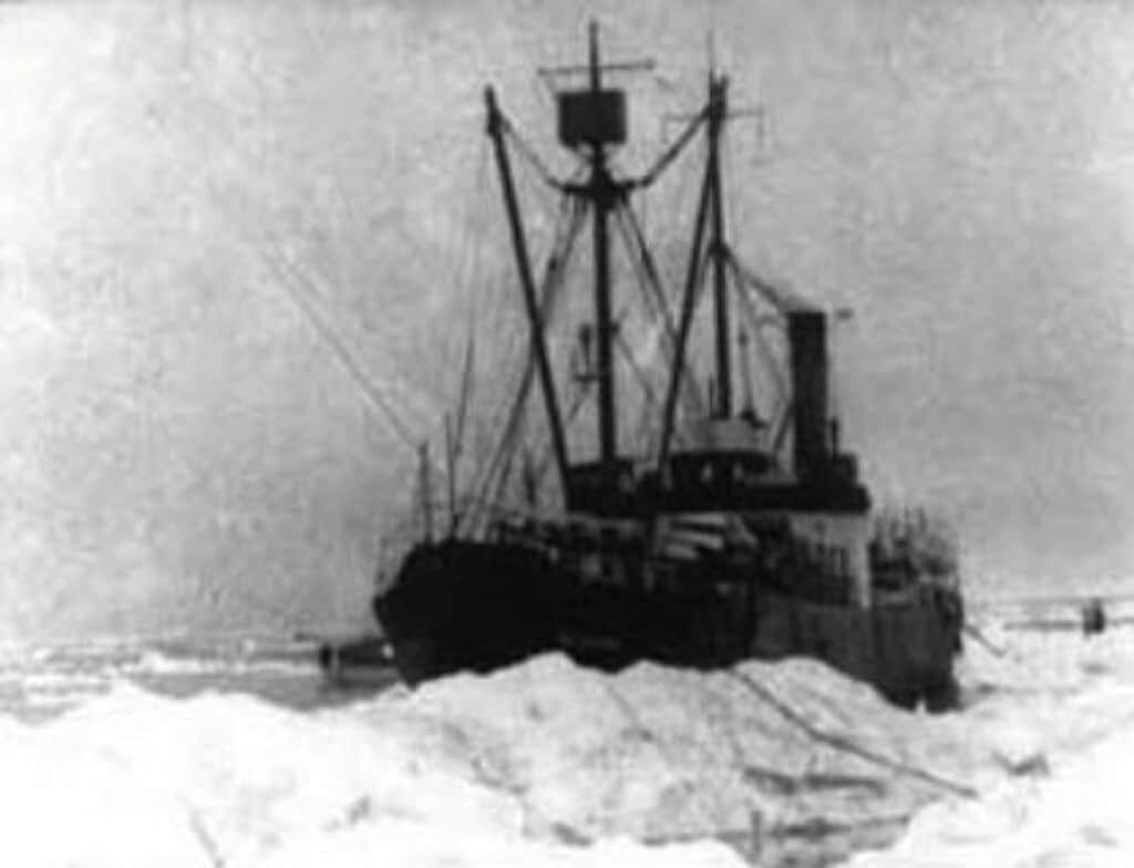 The Top 5 Ghost Ships Sighted on the West Coast Puzzle Box Horror