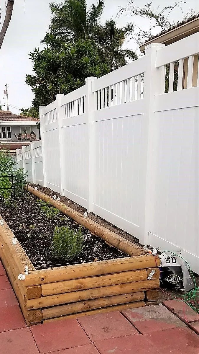 Hollywood Picket Top Vinyl Privacy Fence South Florida PVC Fence