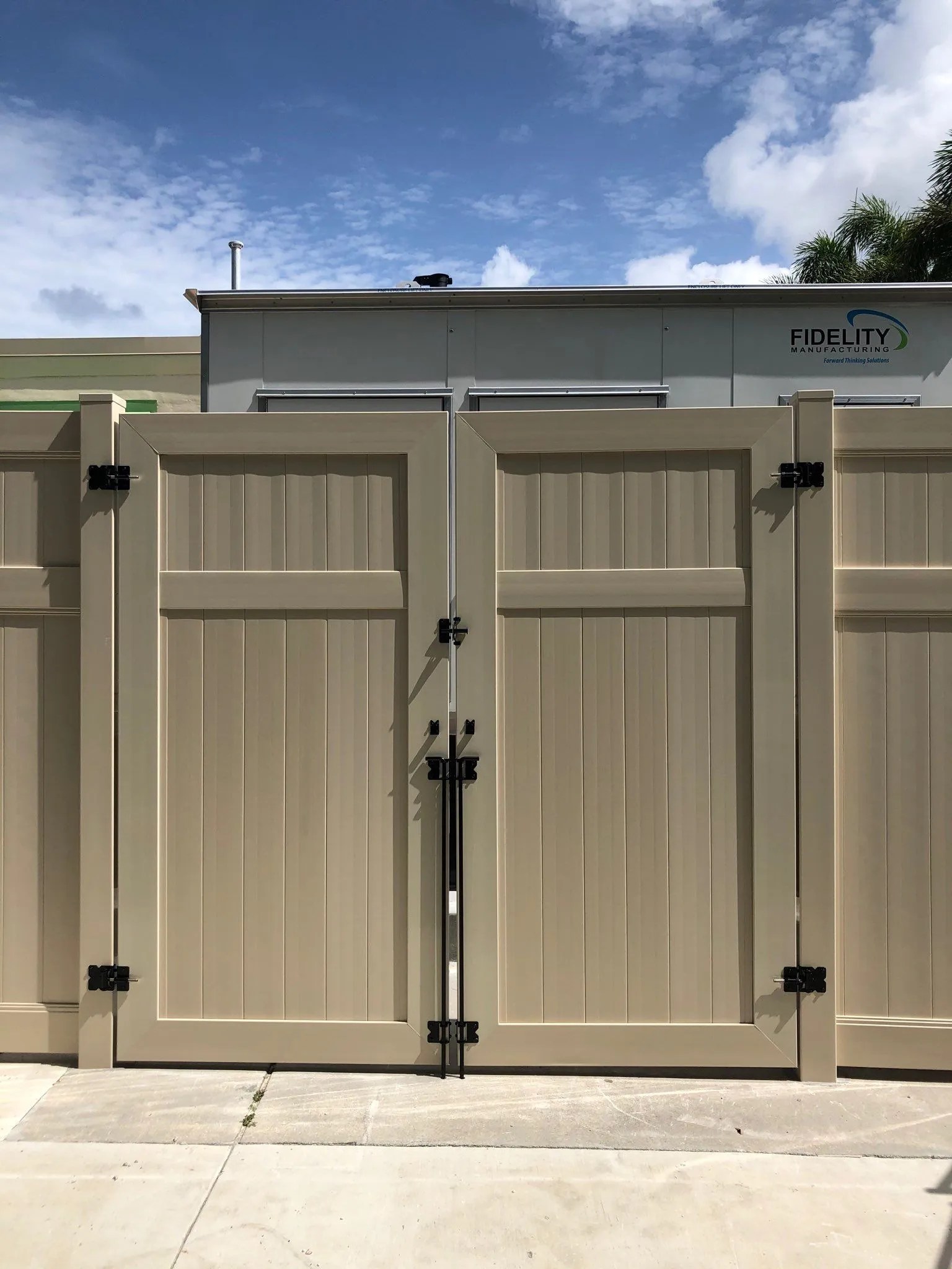 Vinyl Gates PVC Fence Wholesale (954) 9335280