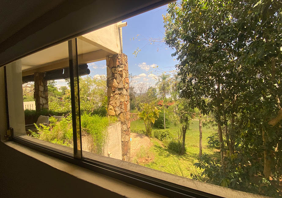 Casa con vista al lago en San Bernardino zona La Suiza Paraguay Flats